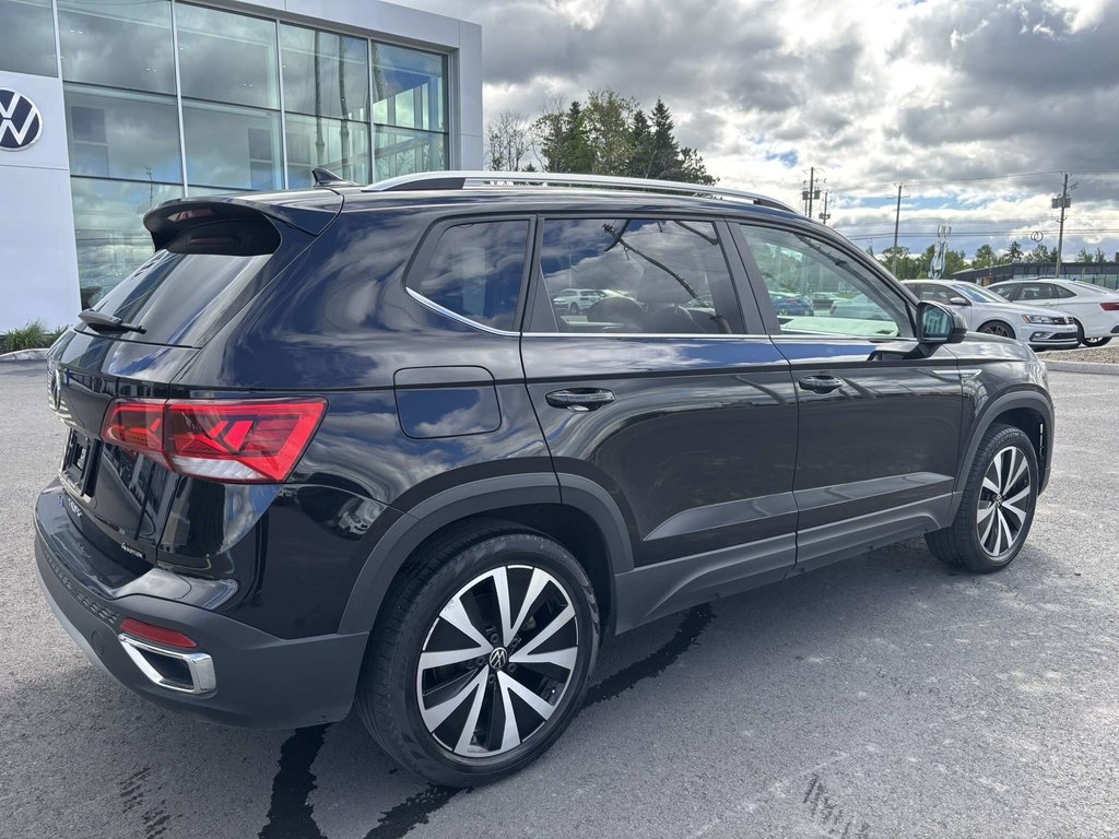 2023 Volkswagen Taos Comfortline 4MOTION -Ltd Avail- in Saint-Georges, Quebec - 8 - w1024h768px