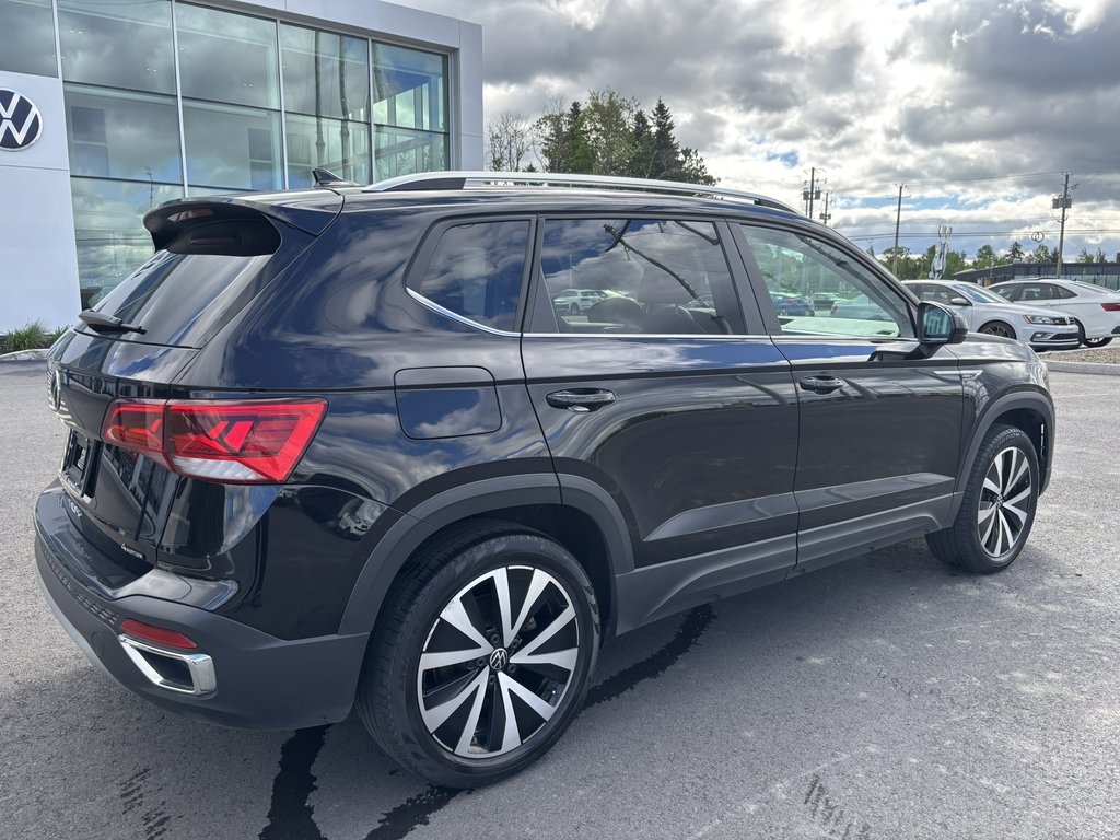 2023 Volkswagen Taos Comfortline 4MOTION -Ltd Avail- in Saint-Georges, Quebec - 8 - w1024h768px
