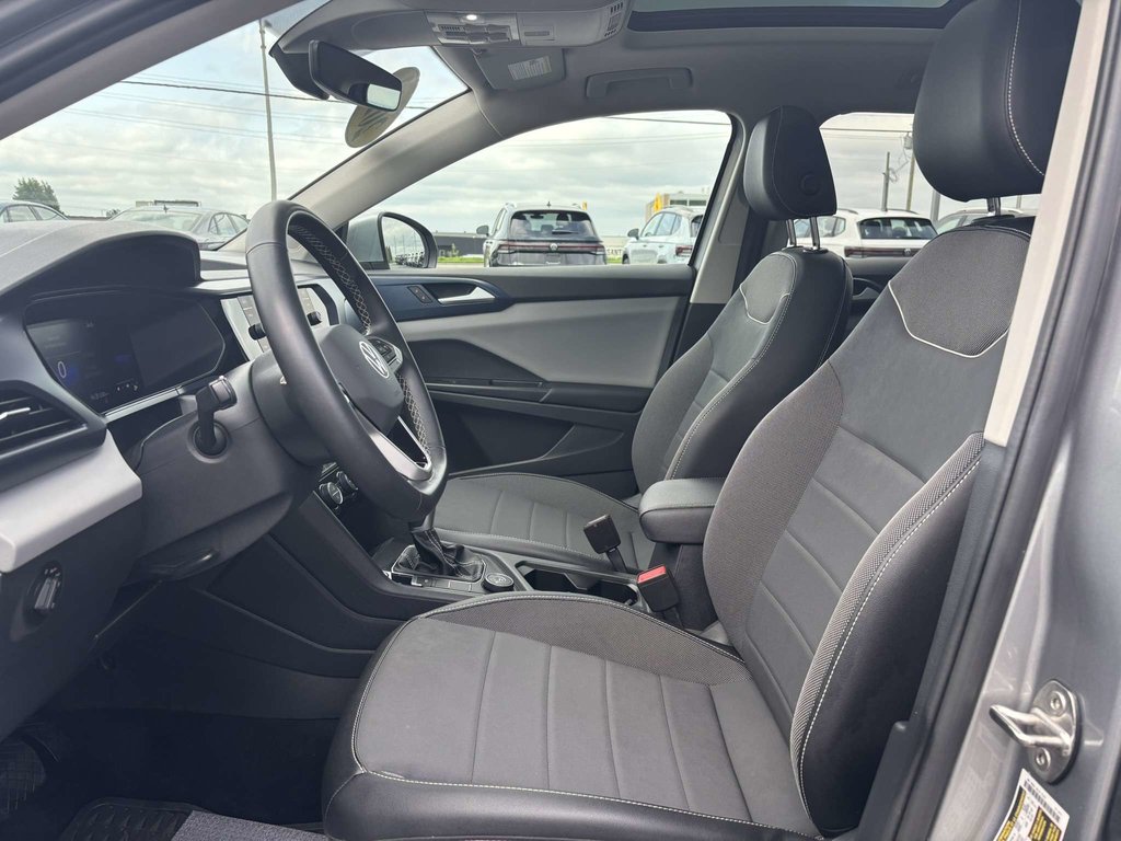 2023 Volkswagen Taos Comfortline 4MOTION -Ltd Avail- in Saint-Georges, Quebec - 10 - w1024h768px