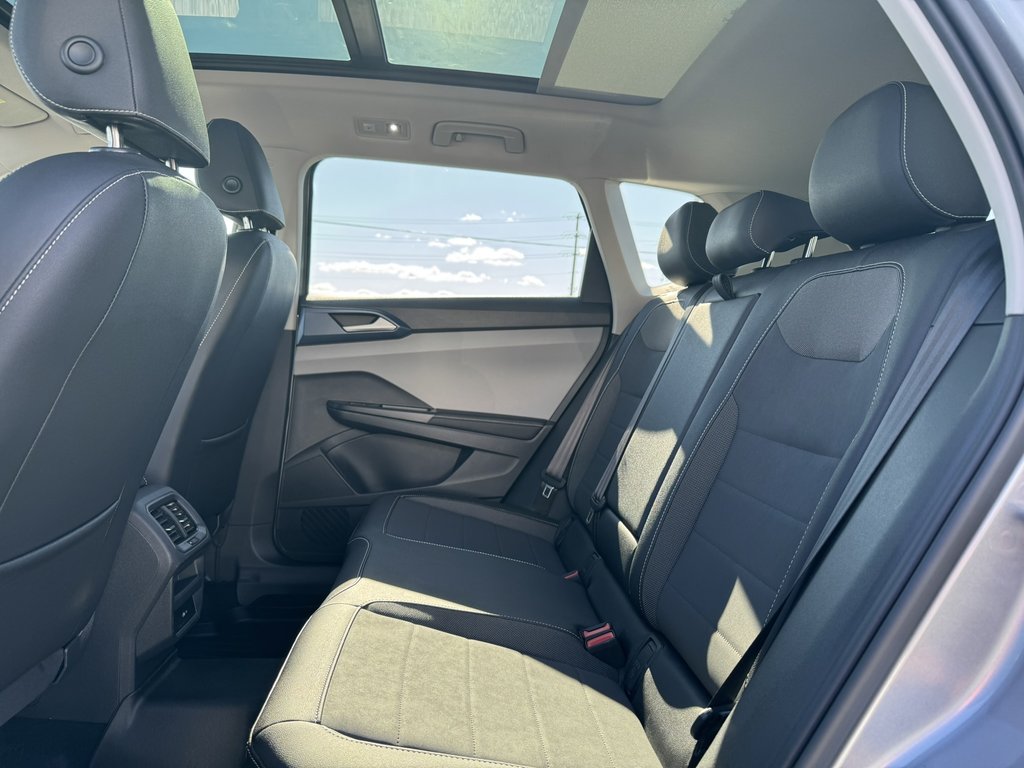 2024 Volkswagen Taos Comfortline 4MOTION in Saint-Georges, Quebec - 8 - w1024h768px