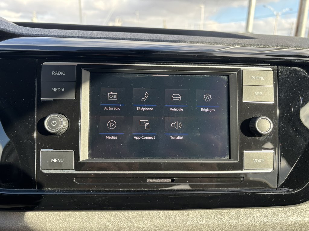 2024 Volkswagen Taos Trendline 4MOTION in Saint-Georges, Quebec - 15 - w1024h768px