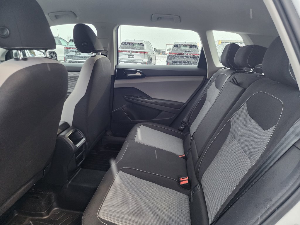 Volkswagen Taos Trendline 4MOTION 2024 à Saint-Georges, Québec - 8 - w1024h768px