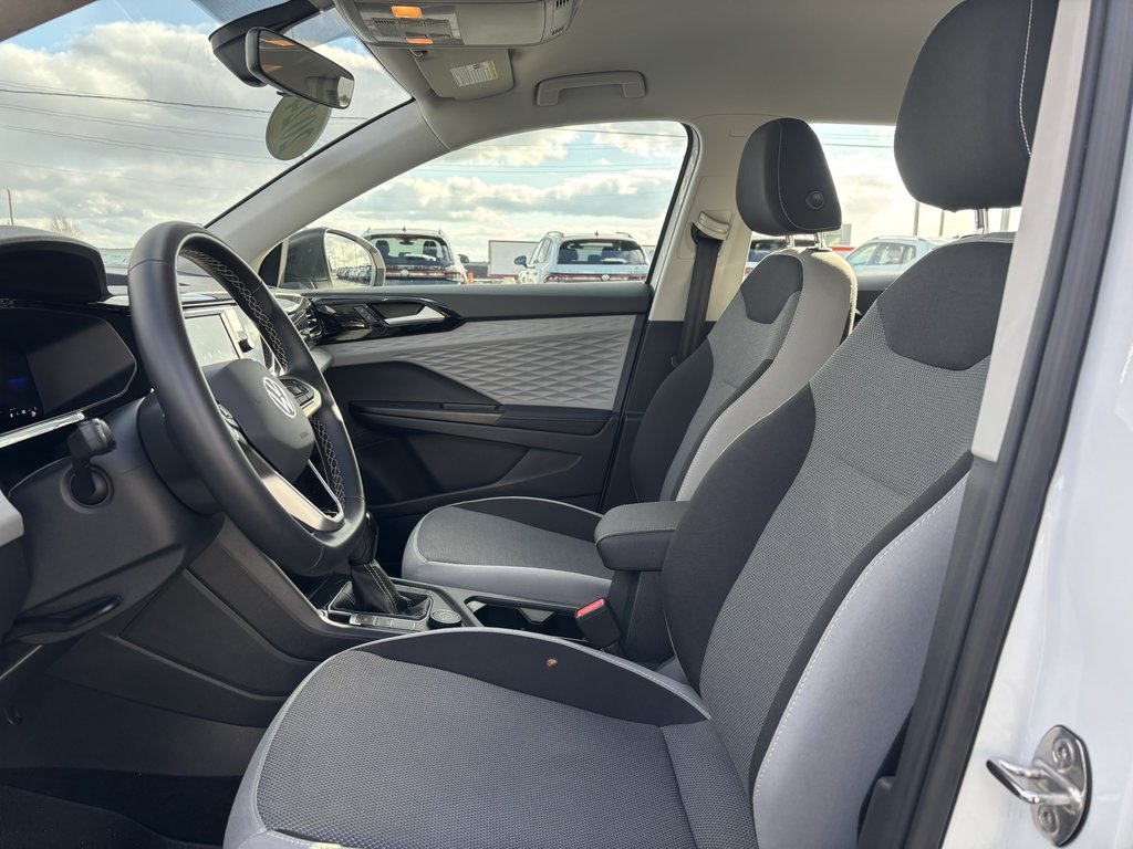 2024 Volkswagen Taos Trendline 4MOTION in Saint-Georges, Quebec - 10 - w1024h768px