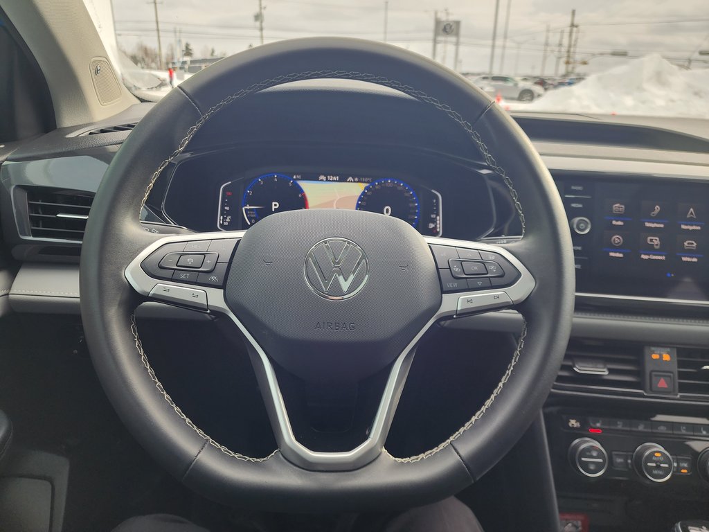 Volkswagen Taos Highline 4MOTION 2024 à Saint-Georges, Québec - 11 - w1024h768px