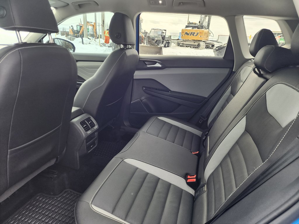 Volkswagen Taos Highline 4MOTION 2024 à Saint-Georges, Québec - 10 - w1024h768px