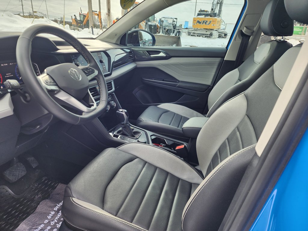 Volkswagen Taos Highline 4MOTION 2024 à Saint-Georges, Québec - 8 - w1024h768px