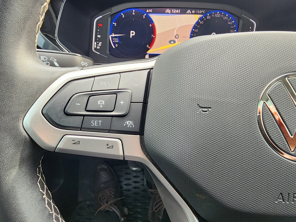 Volkswagen Taos Highline 4MOTION 2024 à Saint-Georges, Québec - 12 - w1024h768px