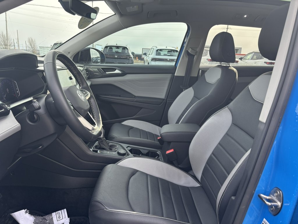 Volkswagen Taos Highline 4MOTION 2024 à Saint-Georges, Québec - 11 - w1024h768px