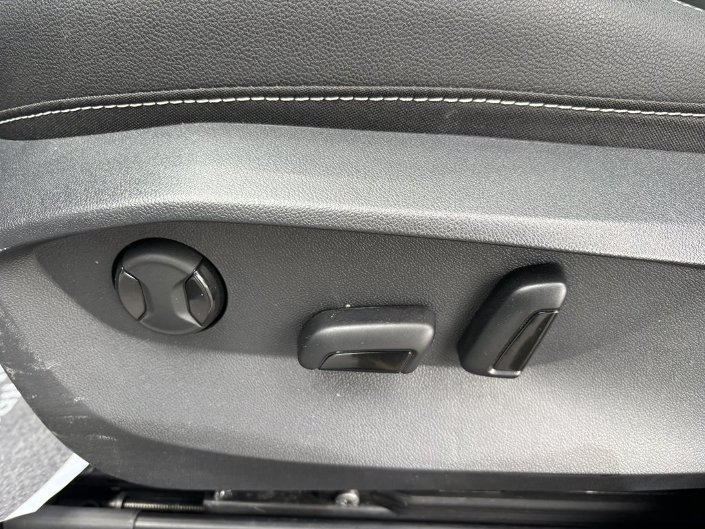 2024 Volkswagen Taos Highline 4MOTION in Saint-Georges, Quebec - 14 - w1024h768px