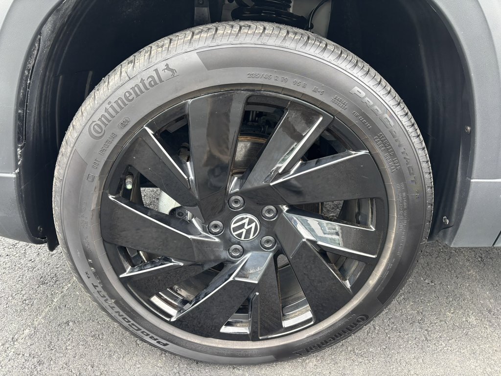 2024 Volkswagen Taos Highline 4MOTION in Saint-Georges, Quebec - 9 - w1024h768px
