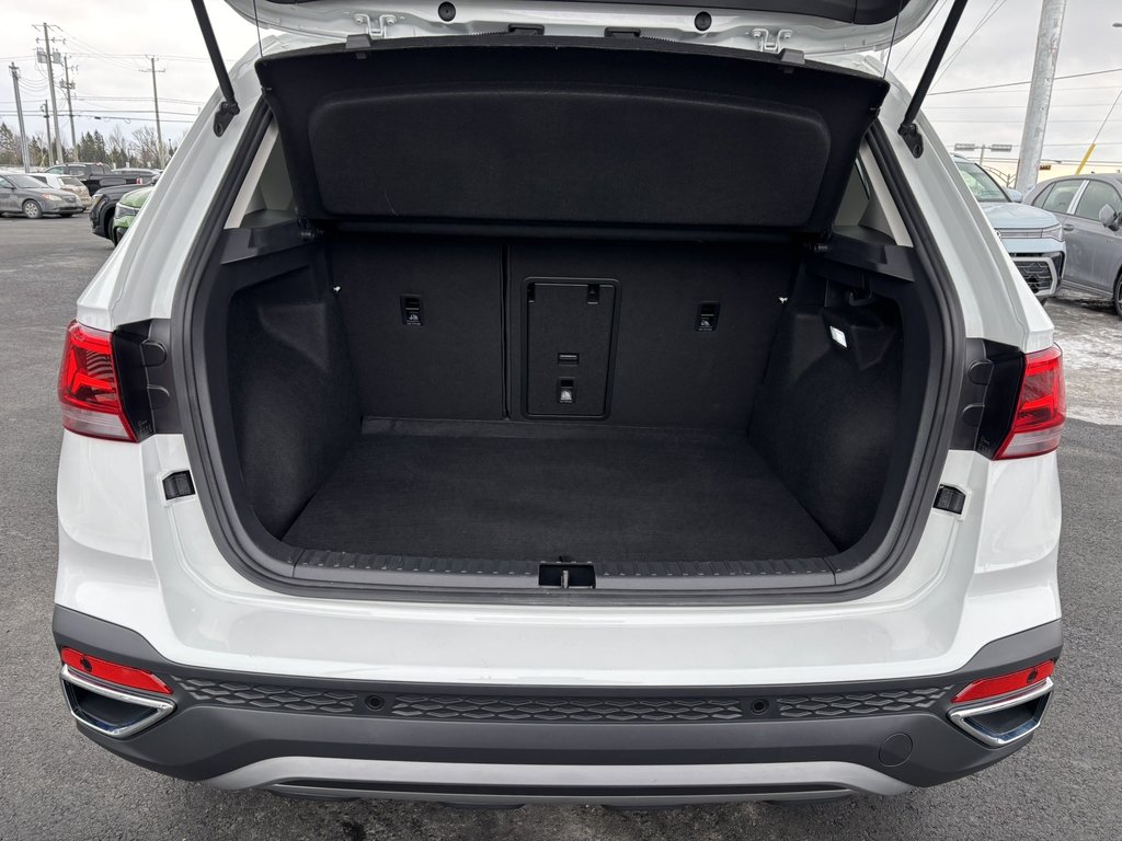 2024 Volkswagen Taos Highline 4MOTION in Saint-Georges, Quebec - 6 - w1024h768px