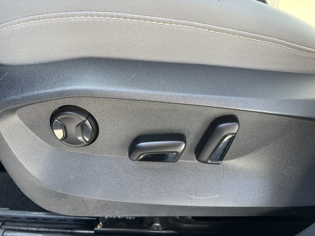 2024 Volkswagen Taos Comfortline 4MOTION in Saint-Georges, Quebec - 12 - w1024h768px