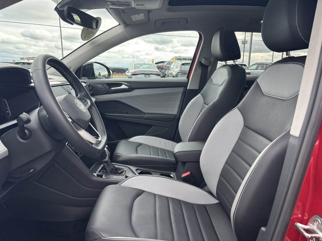 2024 Volkswagen Taos Highline 4MOTION in Saint-Georges, Quebec - 10 - w1024h768px