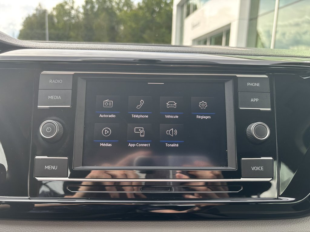 2024 Volkswagen Taos Trendline 4MOTION in Saint-Georges, Quebec - 15 - w1024h768px
