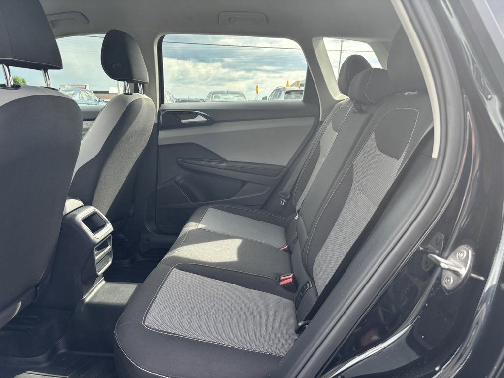 2024 Volkswagen Taos Trendline 4MOTION in Saint-Georges, Quebec - 9 - w1024h768px