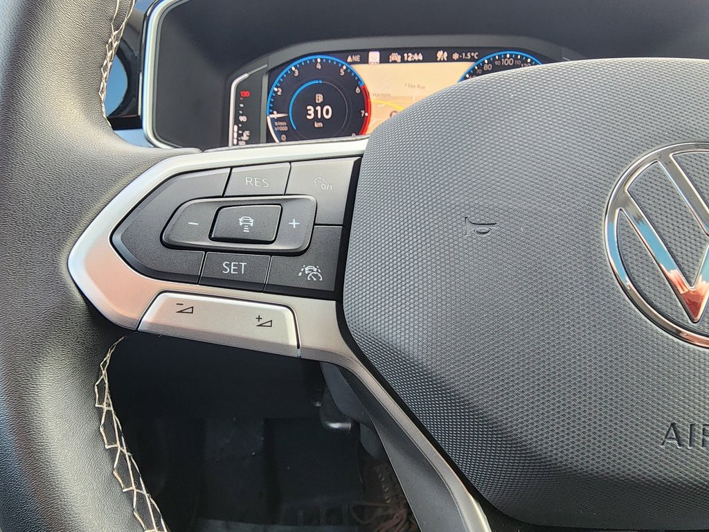 Volkswagen Taos Highline 4MOTION 2025 à Saint-Georges, Québec - 13 - w1024h768px