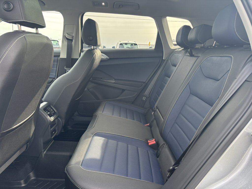 Volkswagen Taos Highline 4MOTION 2025 à Saint-Georges, Québec - 9 - w1024h768px