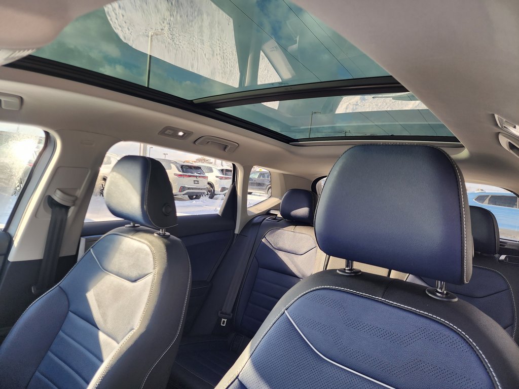 Volkswagen Taos Highline 4MOTION 2025 à Saint-Georges, Québec - 10 - w1024h768px