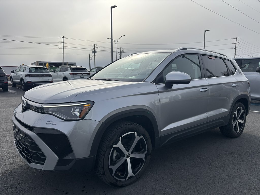 Volkswagen Taos Highline 4MOTION 2025 à Saint-Georges, Québec - 4 - w1024h768px