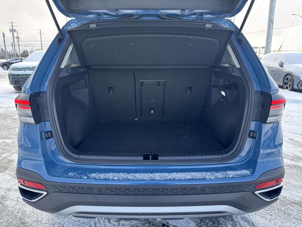 Volkswagen Taos Highline 4MOTION 2025 à Saint-Georges, Québec - 7 - w1024h768px