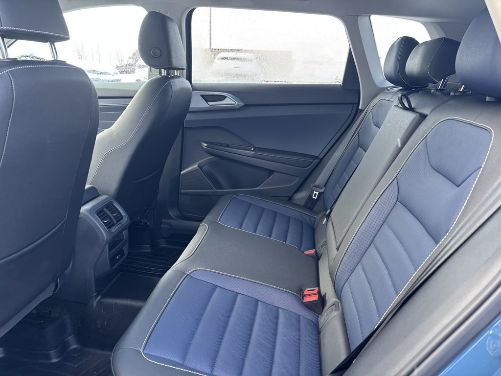 Volkswagen Taos Highline 4MOTION 2025 à Saint-Georges, Québec - 11 - w1024h768px