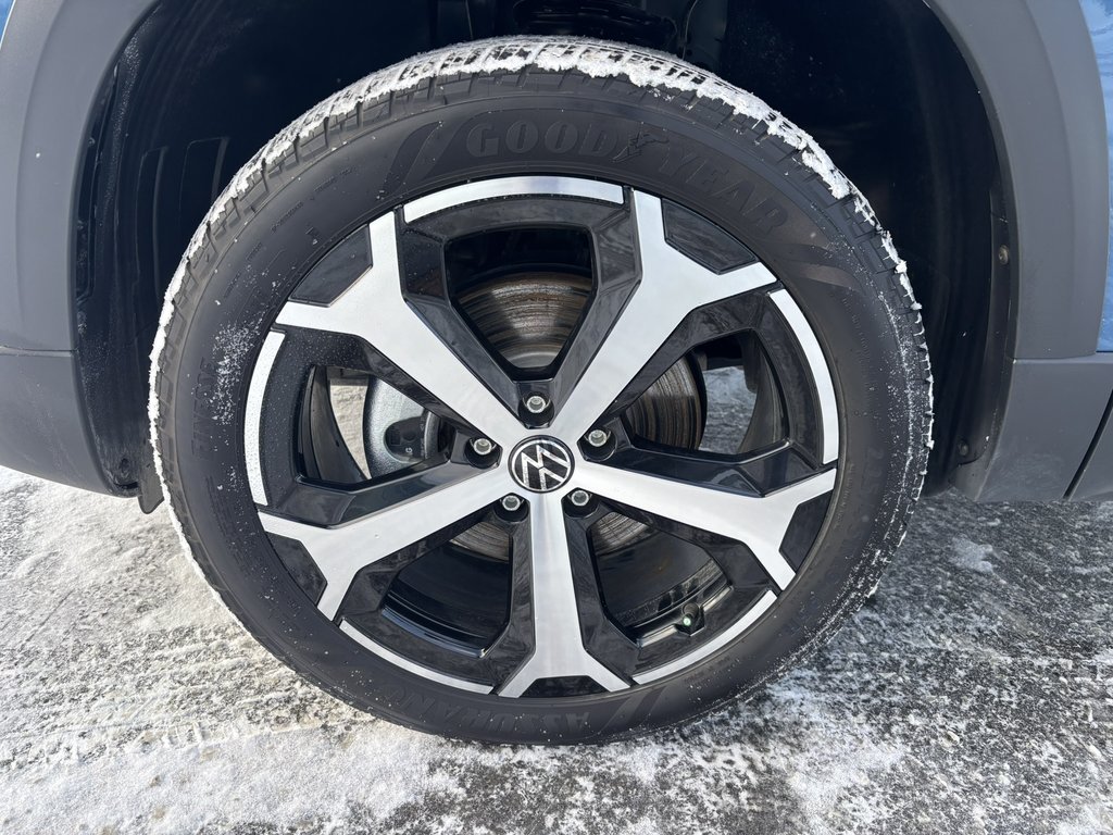 Volkswagen Taos Highline 4MOTION 2025 à Saint-Georges, Québec - 10 - w1024h768px