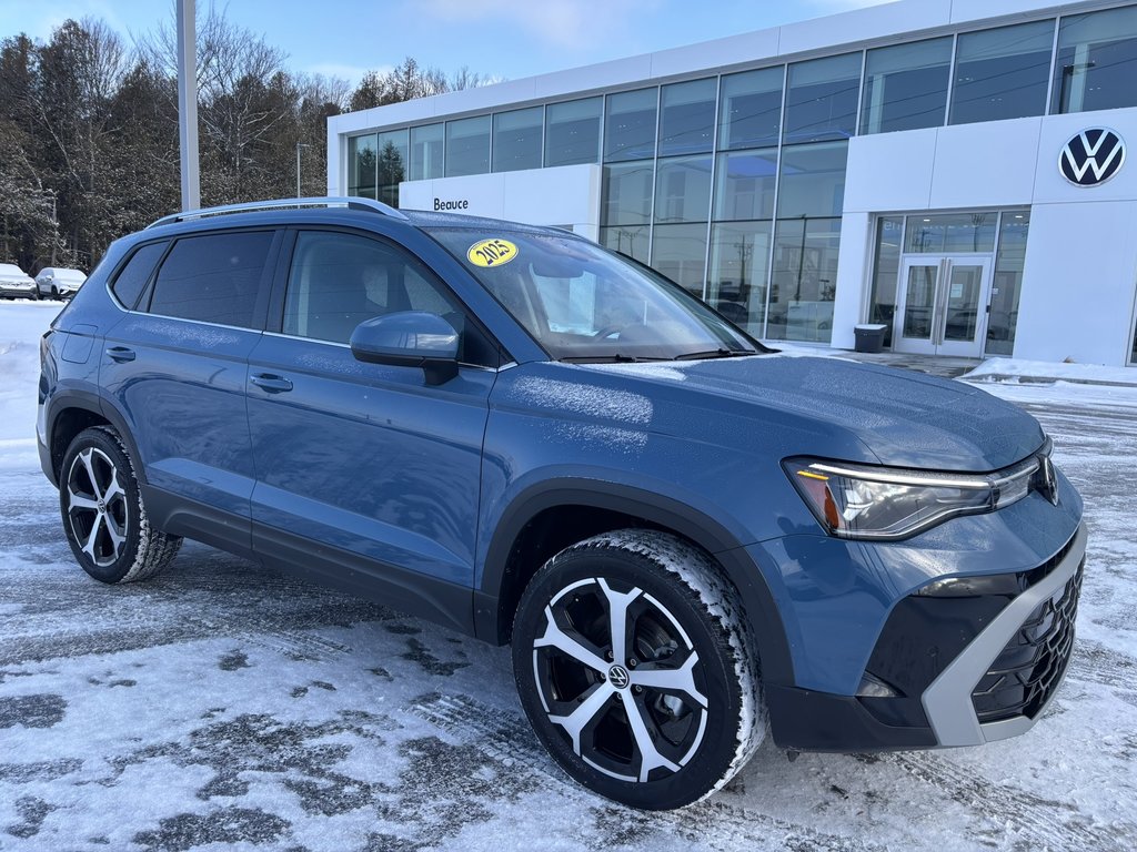 Volkswagen Taos Highline 4MOTION 2025 à Saint-Georges, Québec - 1 - w1024h768px