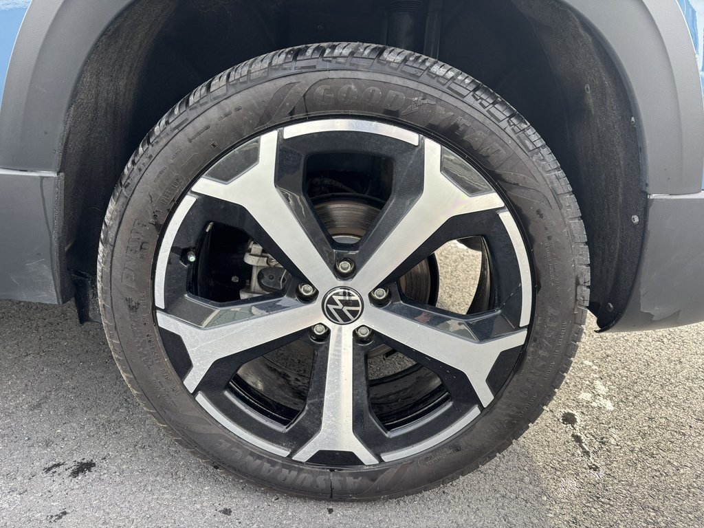 2025 Volkswagen Taos Highline 4MOTION in Saint-Georges, Quebec - 9 - w1024h768px