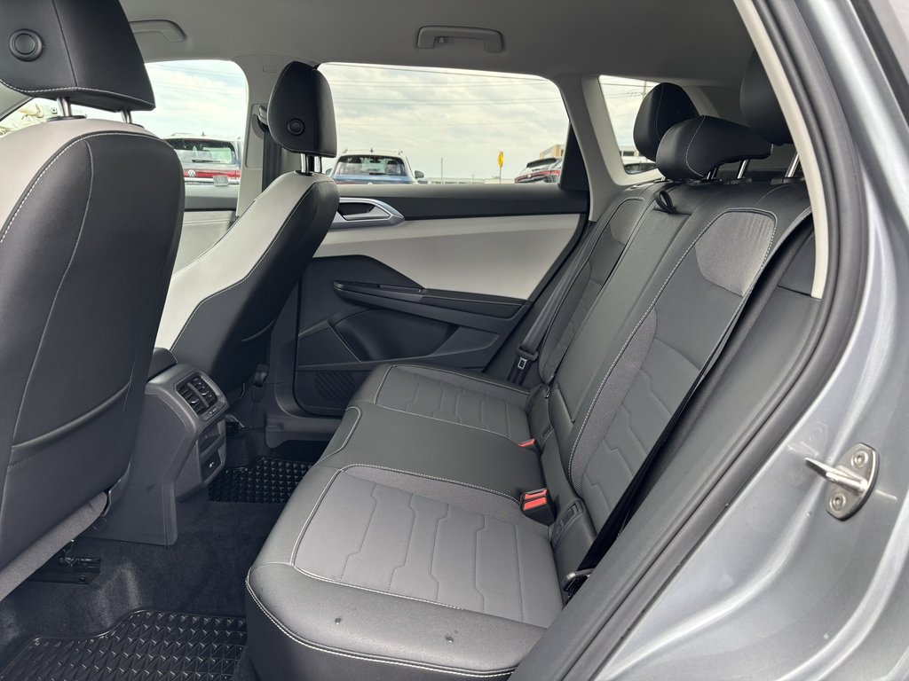 2025 Volkswagen Taos Comfortline 4MOTION in Saint-Georges, Quebec - 9 - w1024h768px