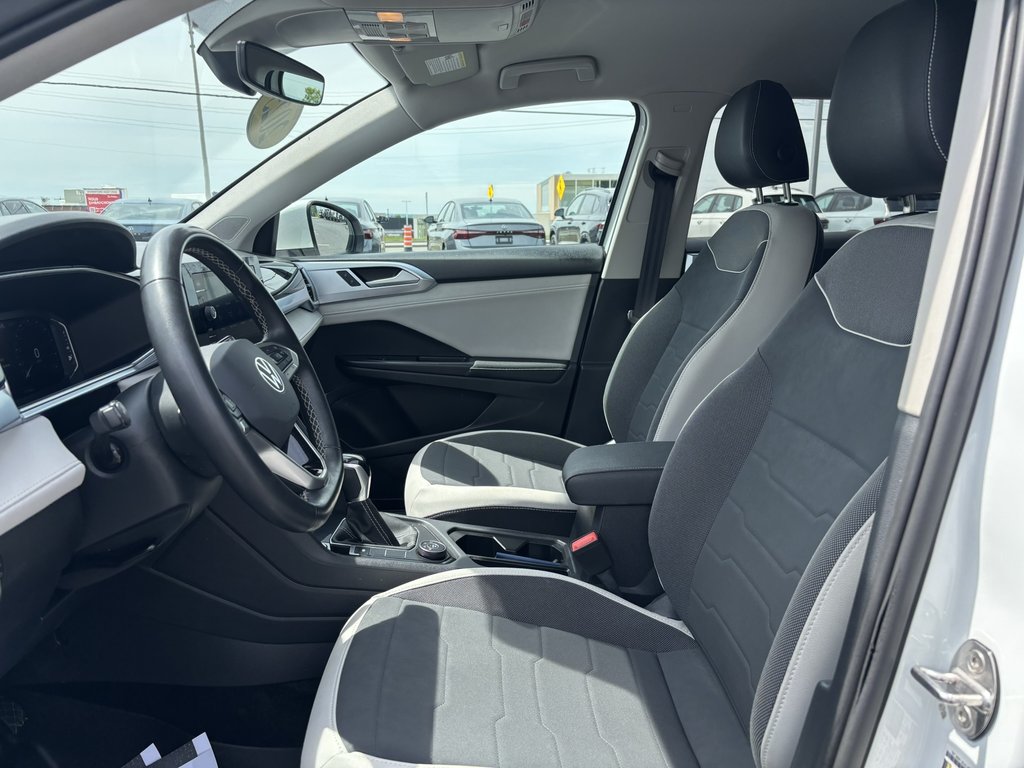 Volkswagen Taos Comfortline 4MOTION 2025 à Saint-Georges, Québec - 9 - w1024h768px