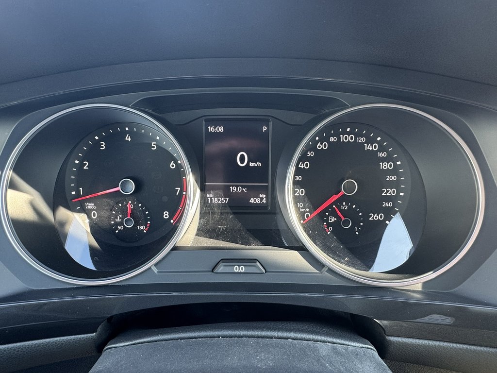 2018 Volkswagen Tiguan Trendline 4MOTION in Saint-Georges, Quebec - 9 - w1024h768px