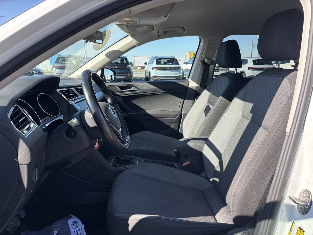 2018 Volkswagen Tiguan Trendline 4MOTION in Saint-Georges, Quebec - 9 - w1024h768px