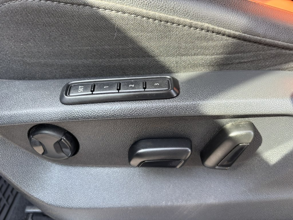 Volkswagen Tiguan Highline 4MOTION 2018 à Saint-Georges, Québec - 9 - w1024h768px