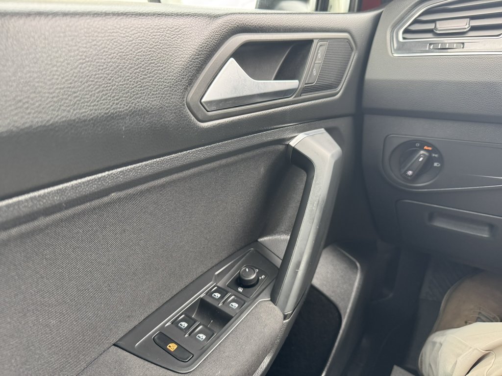 Volkswagen Tiguan Trendline 4MOTION 2019 à Saint-Georges, Québec - 16 - w1024h768px