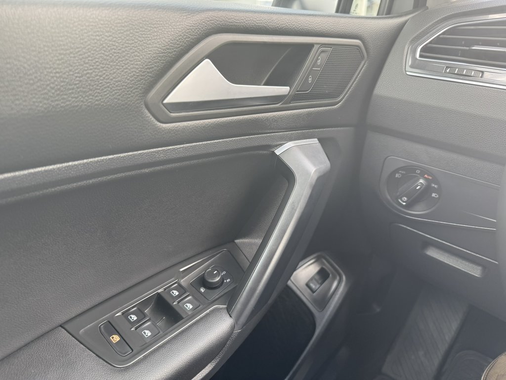 Volkswagen Tiguan Comfortline 4MOTION/Toit panoramique 2021 à Saint-Georges, Québec - 18 - w1024h768px