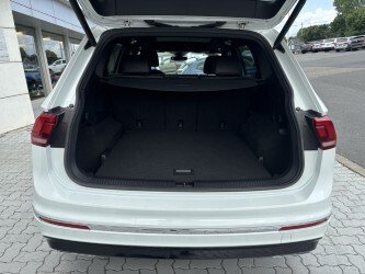 Volkswagen Tiguan Highline 4MOTION 2021 à Saint-Georges, Québec - 8 - w1024h768px