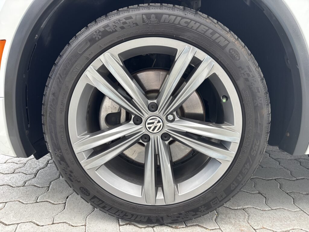 Volkswagen Tiguan Highline 4MOTION 2021 à Saint-Georges, Québec - 24 - w1024h768px