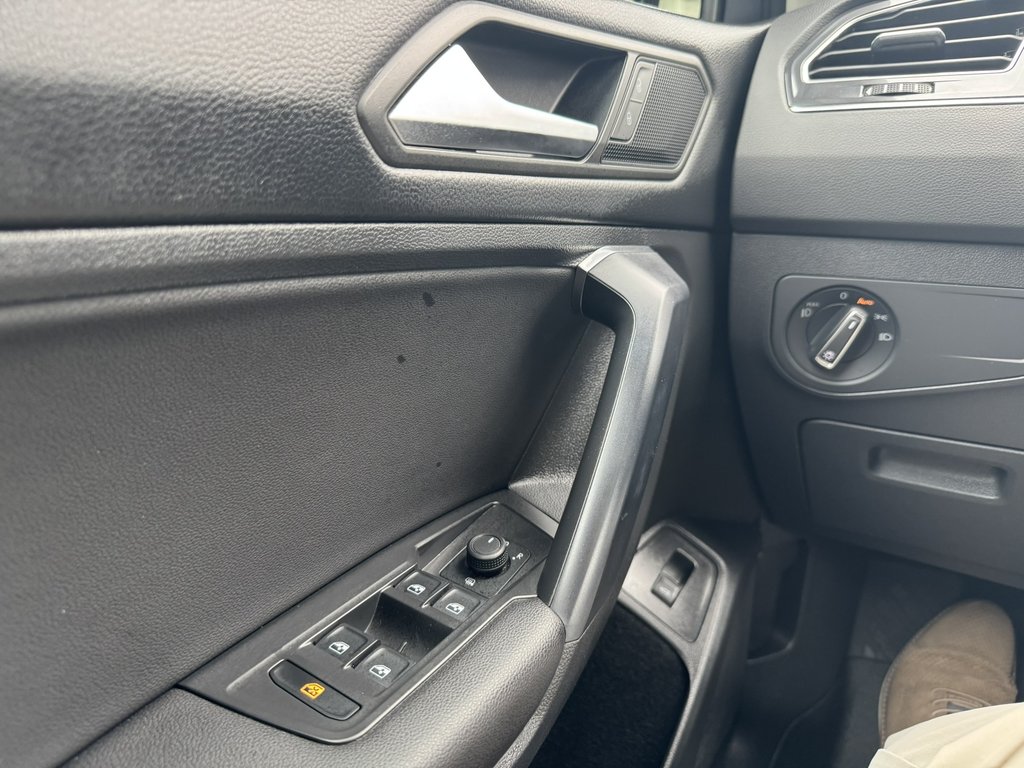 Volkswagen Tiguan Comfortline 4MOTION/Toit Panoramique 2021 à Saint-Georges, Québec - 19 - w1024h768px