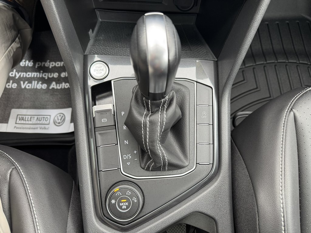 Volkswagen Tiguan Comfortline 4MOTION/Toit Panoramique 2021 à Saint-Georges, Québec - 16 - w1024h768px