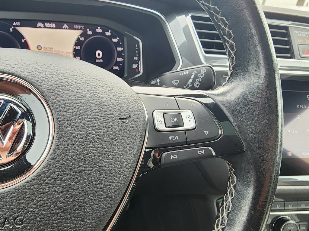 2021 Volkswagen Tiguan Highline 4MOTION in Saint-Georges, Quebec - 13 - w1024h768px