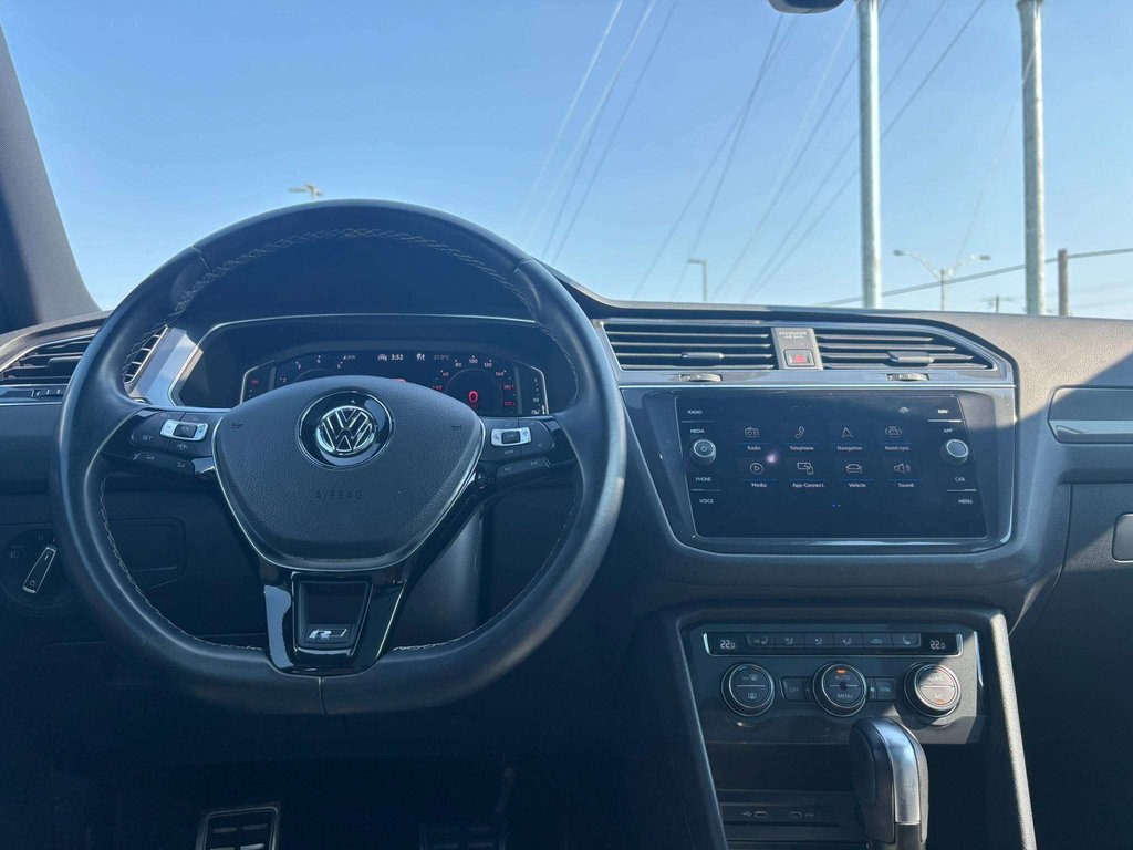 2021 Volkswagen Tiguan Highline in Saint-Georges, Quebec - 13 - w1024h768px