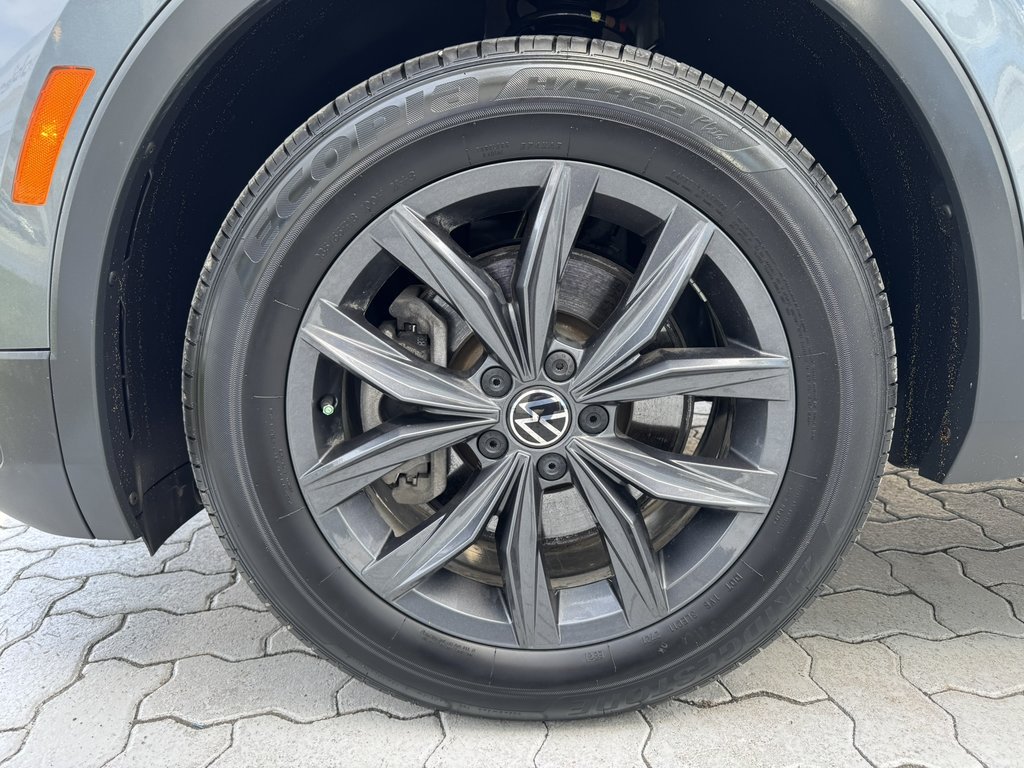 2022 Volkswagen Tiguan Comfortline 4MOTION in Saint-Georges, Quebec - 17 - w1024h768px