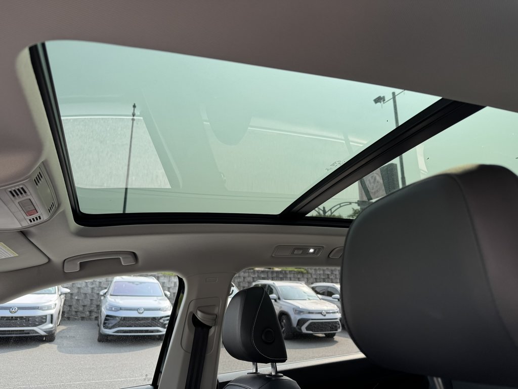 Volkswagen Tiguan Comfortline 4MOTION 2022 à Saint-Georges, Québec - 9 - w1024h768px