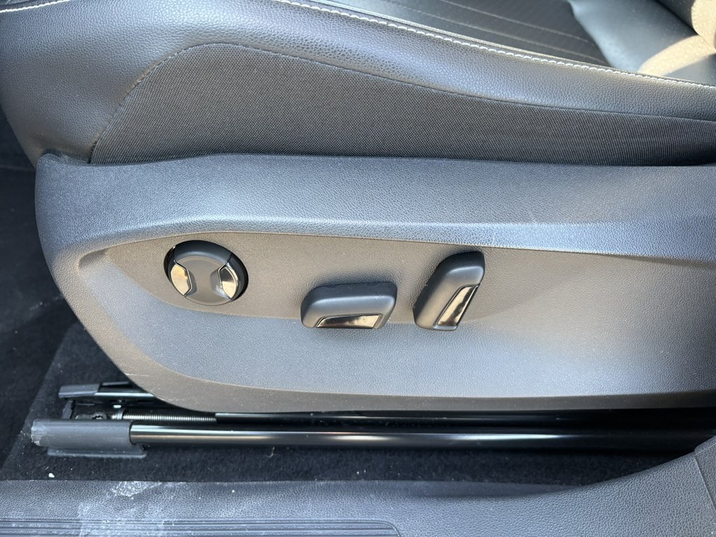 Volkswagen Tiguan Comfortline 4MOTION 2022 à Saint-Georges, Québec - 12 - w1024h768px