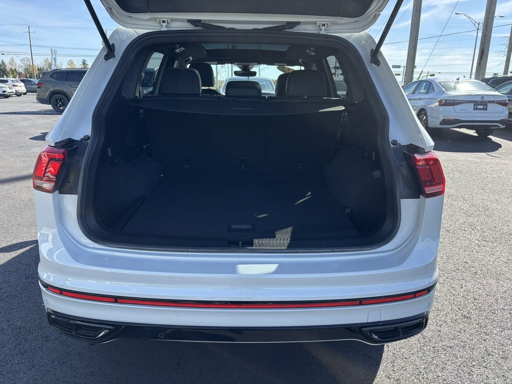 Volkswagen Tiguan Comfortline R-Line Black Edition 4MOTION 2022 à Saint-Georges, Québec - 7 - w1024h768px