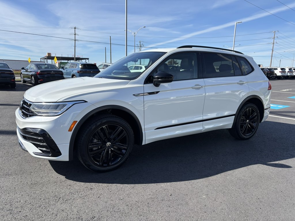 Volkswagen Tiguan Comfortline R-Line Black Edition 4MOTION 2022 à Saint-Georges, Québec - 4 - w1024h768px