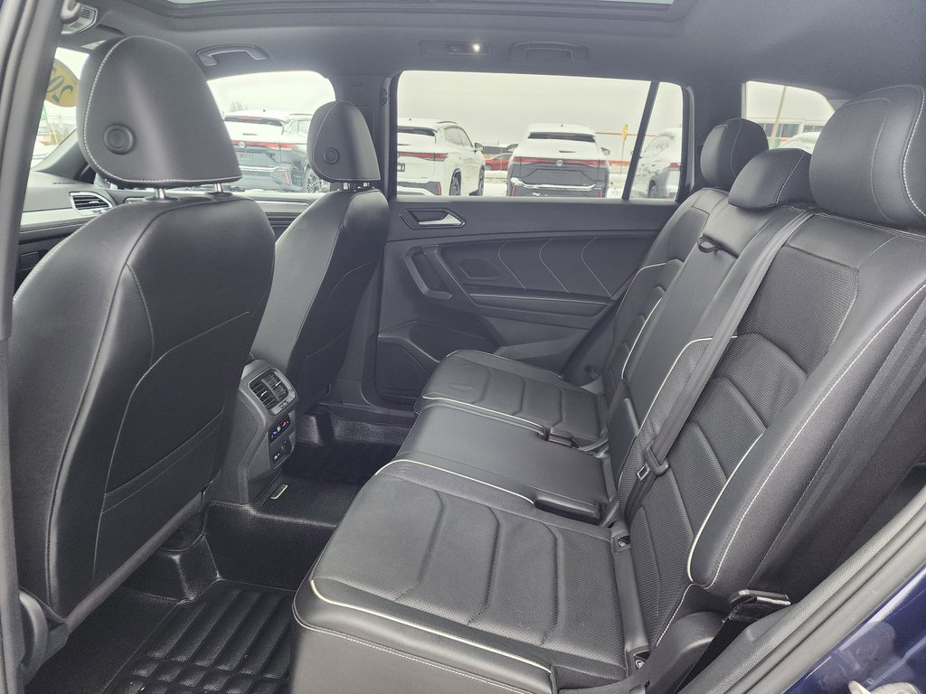 Volkswagen Tiguan Highline R-Line 4MOTION 2022 à Saint-Georges, Québec - 9 - w1024h768px