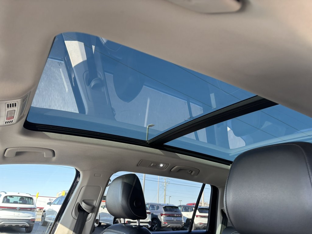 2022 Volkswagen Tiguan Comfortline 4MOTION in Saint-Georges, Quebec - 10 - w1024h768px