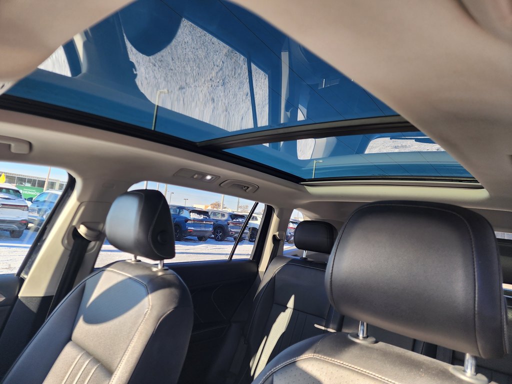 2022 Volkswagen Tiguan Comfortline 4MOTION in Saint-Georges, Quebec - 12 - w1024h768px