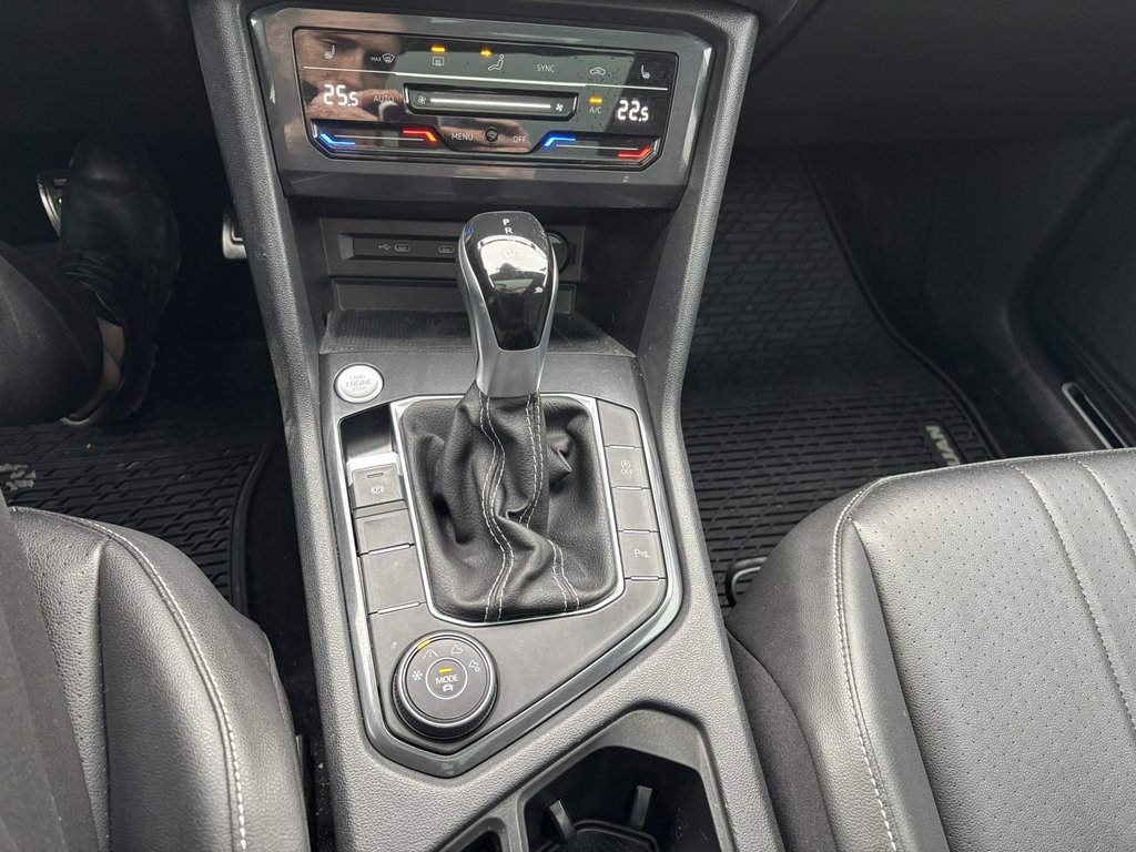 Volkswagen Tiguan Comfortline R-Line Black Edition 4MOTION 2022 à Saint-Georges, Québec - 21 - w1024h768px